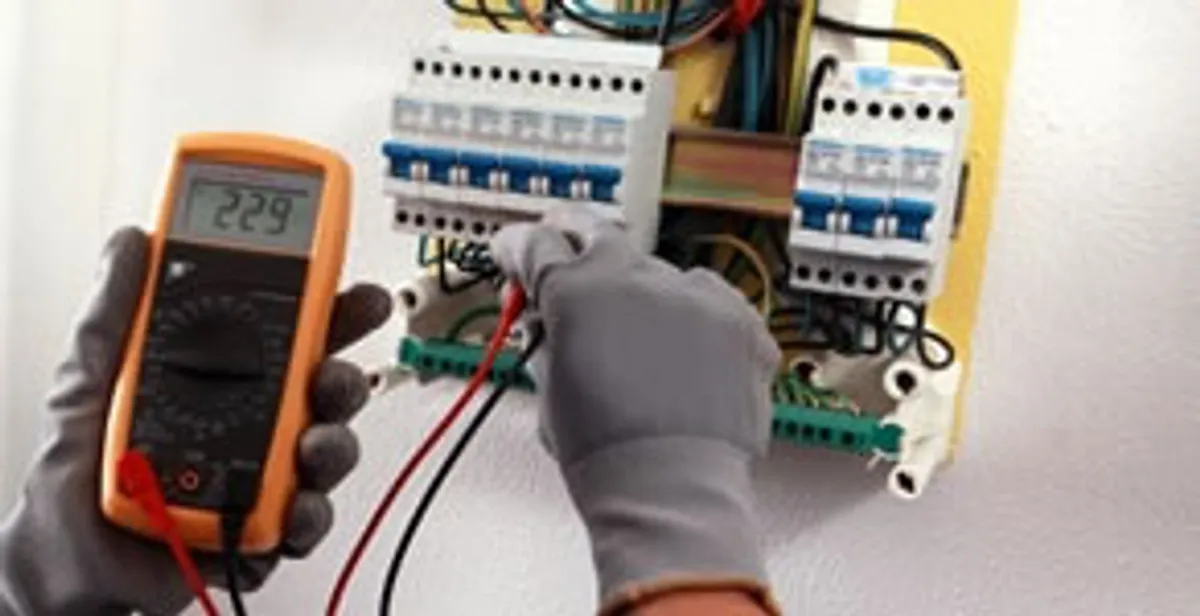 electrical contractors performing professional electrical testing and diagnostics in Staten Island, NY