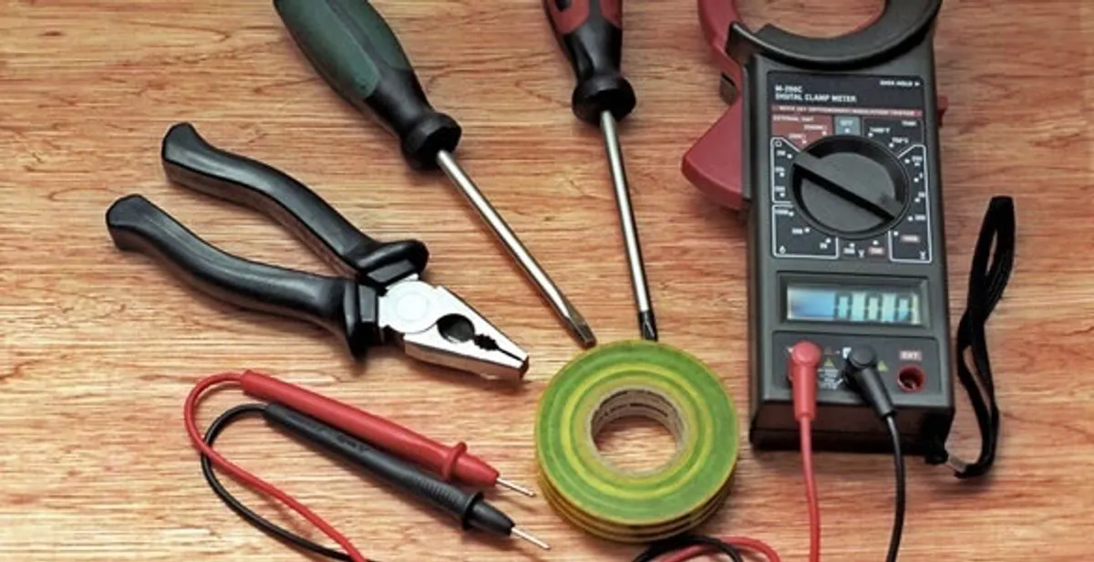 Home electrical inspection using professional testing and diagnostic tools in Staten Island, NY